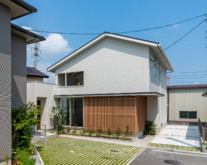吹き抜けLDKの2階建て